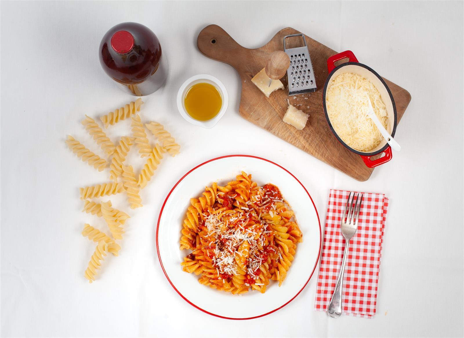 Lettinis Sugo al Ragú di Carne - Würzige Tomatensoße mit Fleisch